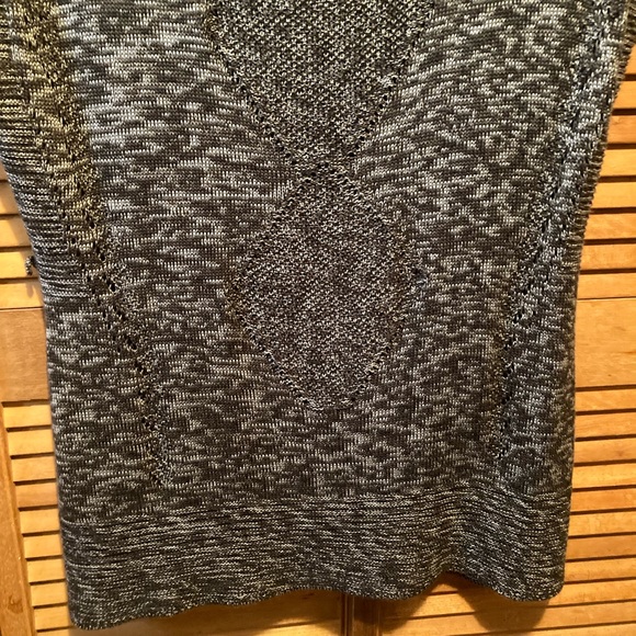 Reference Point Oversized Grey & White Marbled Knit Sweater Vest/Tunic - Picture 9 of 16